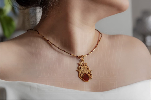 Engraved Jewelry Agate 